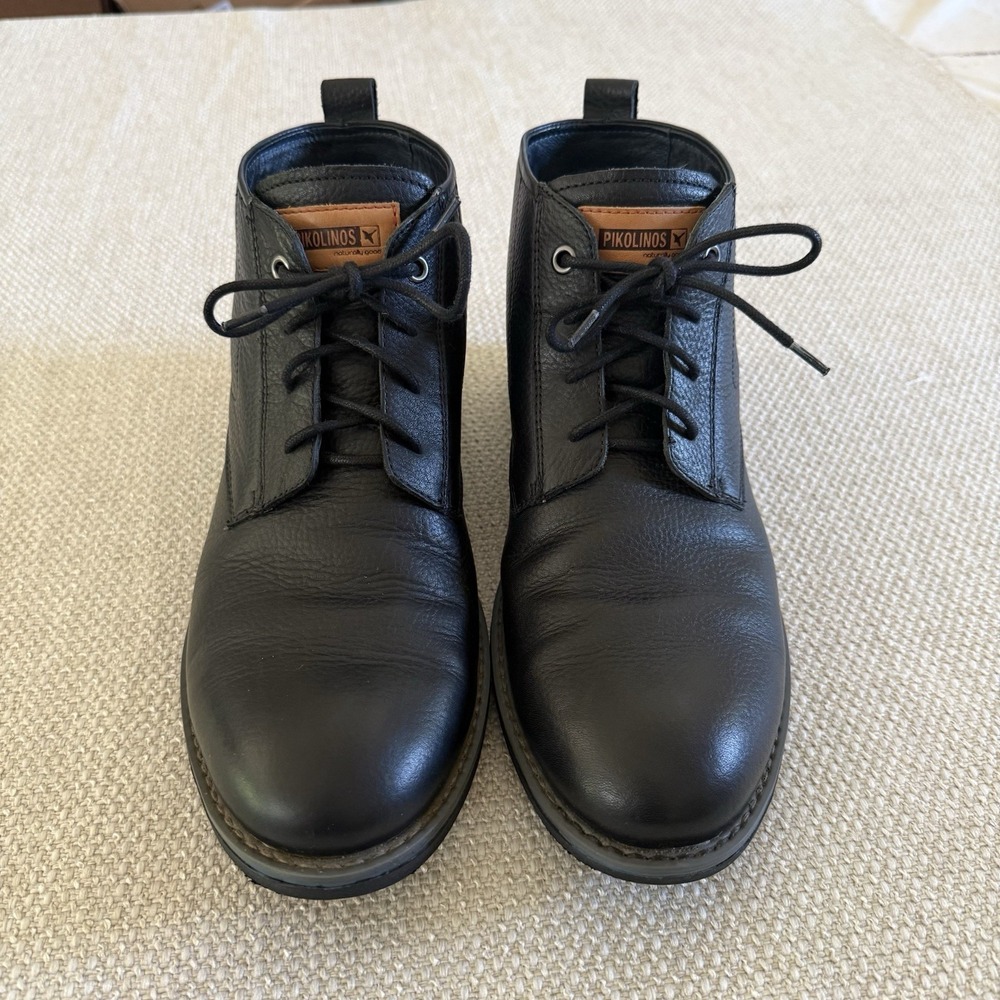 Pikolinos Men's Chukka Boots Black Leather, Size 8.5 US/42 EU